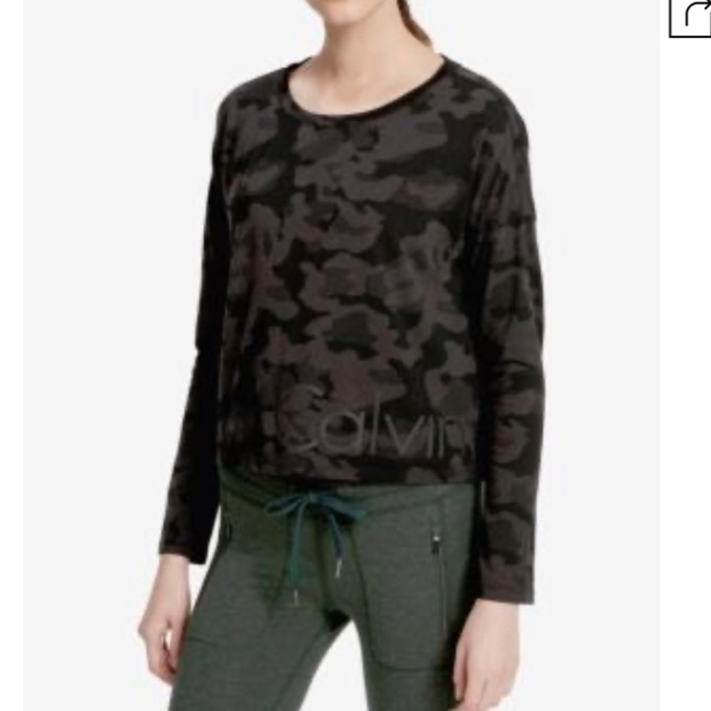 Brand New Calvin Klein Long-sleeve